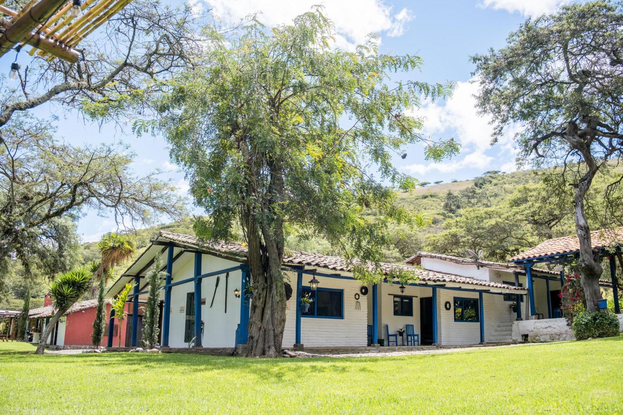 Hacienda San Francisco Hotell Tumbabiro Eksteriør bilde
